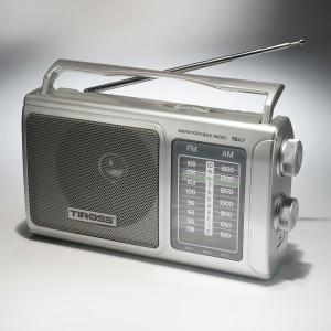 Radijo imtuvas AM/FM AC/DC arba 3xUM1 baterijos TIROSS TS457