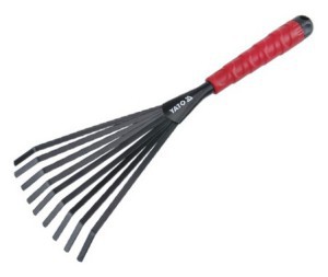 CARBON STEEL LAWN RAKE 13"