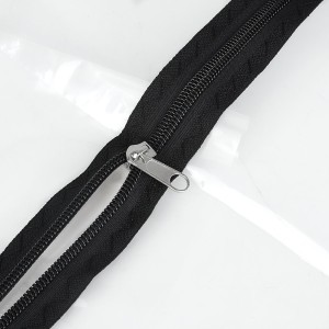 Uždanga nuo dulkių su užtrauktuku 220x120 cm GEKO G66406