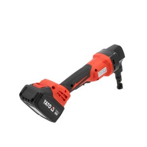 Žirklės akumuliatorinės skardai stogui, kėbului 18V 4Ah su pakrovYT-82398 SYS18V