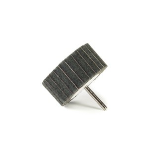 Diskelis šlifavimo lapelių metalui su ašele 80x40x6 mm P320 AV VF GermaFlex