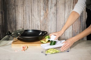 Keptuvė D32 cm WOK su dangčiu, lietas aliuminis Maku 294212