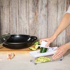 Keptuvė D32 cm WOK su dangčiu, lietas aliuminis Maku 294212