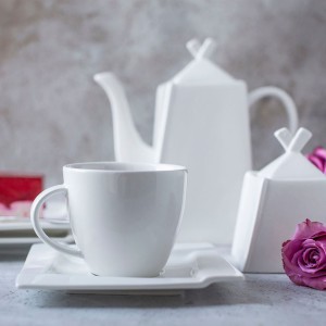 Kavos rinkinys (12vnt puodelių, arbatinukas, kiti priedai) porcelianas 61155