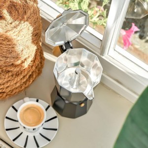 Kavinukas 450ml aliumininis, juodos spalvos Quttin BQ01100978805