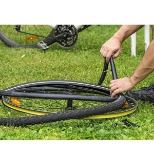 Kamera dviračio padangai 28x1.75-2.125 su atutomobiliniu ventiliu 14544