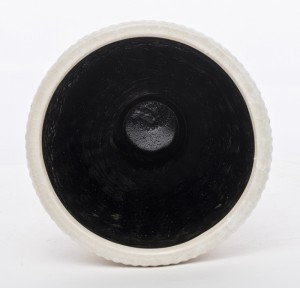 Vazonėlis ant kojelės kreminės/auksinės spalvos keramik. 16,5x15x15 cm 127417