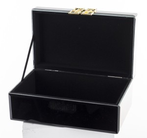 Dėžutė stiklinė juoda su metaline detale 8,5x21x13 cm 142912