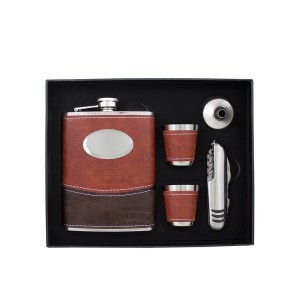 Rinkinys gertuvė ( fleškutė) metalinė+taurelės+piltuvėlis+peiliukas 240 ml