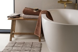 Suoliukas 70x30x47 cm pagamintas iš mango medienos Fanni K 636951