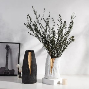 Vaza keramikinė juodos/aukso sp. 29x13.5 cm HR-V035