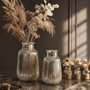 Vaza stiklinė bronzos spalvos 11,5x11,5x20 cm  Art glass