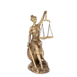 Figūrėlė Temidė polirezininė aukso spl. 34x16x16 cm 168592