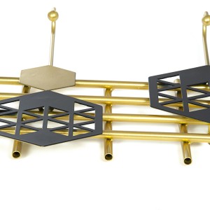 Sieninė metalinė kabykla Golden Geometry, 80×36 cm