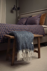 Suoliukas 70x30x47 cm pagamintas iš mango medienos Fanni K 636951