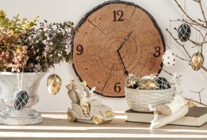 Figūrėlė Triušiai automobilyje 12x14x7,5 cm 175268 velyk