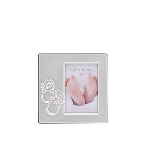 Rėmelis metalinis sidabrinės sp. su batukais 7.5x10 cm CG2021 Celebrations Widdo