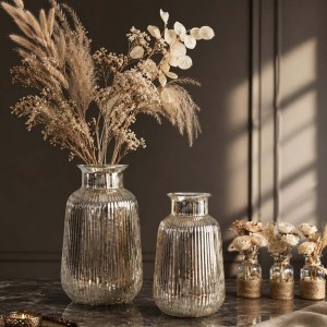 Vaza stiklinė bronzos spalvos 16x16x26.5 cm  Art glass