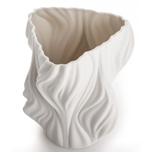 Vaza porcelianinė balta 20,5x16,5x16,5 cm