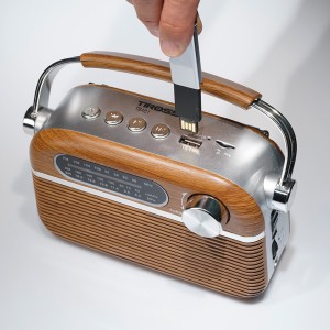 Radijo imtuvas AM/FM/SW AC/DC arba R20 TIROSS TS461