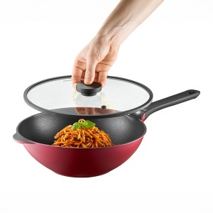 Keptuvė D30 cm WOK su dangčiu, lietas aliuminis NOEL Ambition 813199