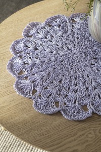 Padėkliukas stalo D38 cm levandų spalvos Tinja 4Living 645305