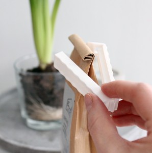 Spaustukas maišeliams/pakuotėms 10 vnt 2 spalvos 277102