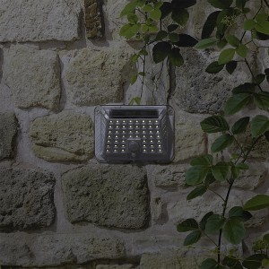 Šviestuvas sodo su saulės baterija 90LED 10x14,3x5,5 cm LAO0193