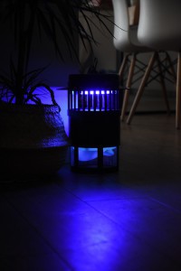 Lempa vabzdžiams gaudyti su ventiliatorium UV-A 20W IPX0 67026 LUND